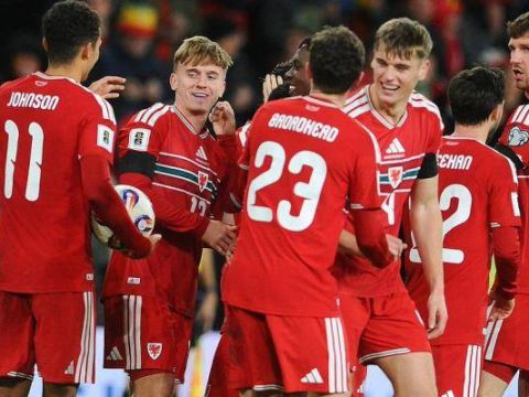 [爱奇艺全场集锦]世预赛-威尔逊戴帽约翰逊传射 威尔士7-1北马其顿晋级附加赛