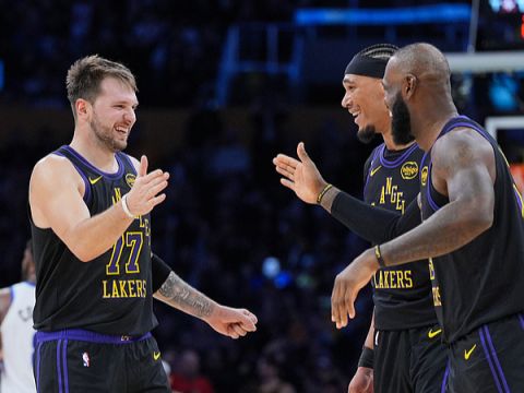 爵士vs湖人精华回放 东契奇37+5+10詹姆斯复出里程碑