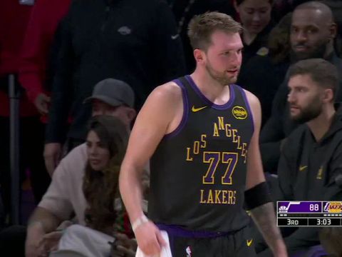 NBA常规赛：爵士vs湖人第3节中文解说回放