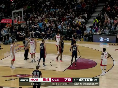 NBA常规赛：火箭vs骑士第4节英文原声回放