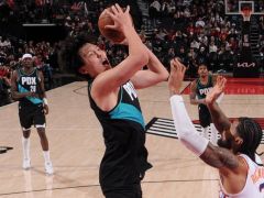 杨瀚森回归赛场让队记认错：进步肉眼可见 发展联盟实战收获不小