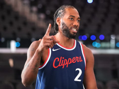 美记：伦纳德的脚踝与足部伤势正持续好转，已逐步提升训练强度，为复出做准备