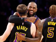 詹姆斯正式复出引热议：艾顿成湖人最大受益者？四大悬念仍待揭晓