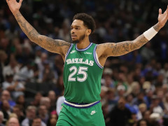 独行侠过去11场比赛里只取得2胜9负，本赛季仅取得4胜12负排名西部第13