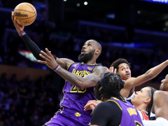 Shams：詹姆斯将在未来两周提升体能储备与呼吸调节，争取每场能打35到40分钟