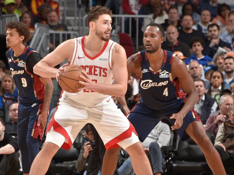 火箭114-104骑士 申京独得28+11杜兰特20分火箭客胜骑士喜提5连胜