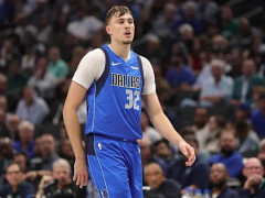 Shams：弗拉格过去48小时身体持续不适，拇指与肩膀也一直带着旧伤作战