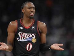 NBA常规赛战报：马克西54+9创生涯新高 76人加时送雄鹿3连败