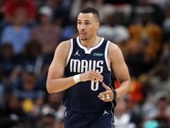 独行侠再遭重创！埃克萨姆将接受手术赛季报销：新赛季尚未出战就结束