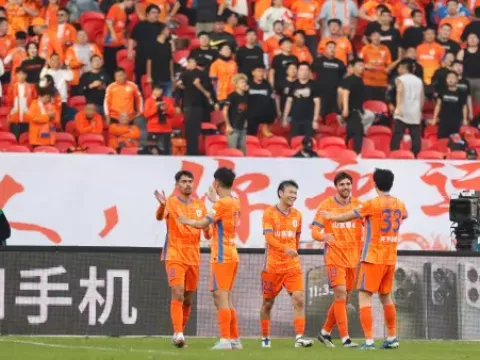 【全场回放】 武汉三镇vs山东泰山 (石庆圣、张辛昕)