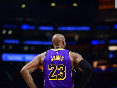 美记：詹姆斯向来对身体状态极为谨慎，他在首秀后感觉非常良好，