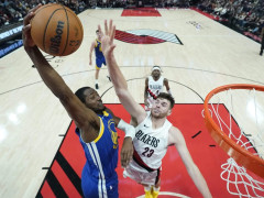 美记：尽管勇士不少人在支持库明加，但关于他的交易讨论始终没有中断