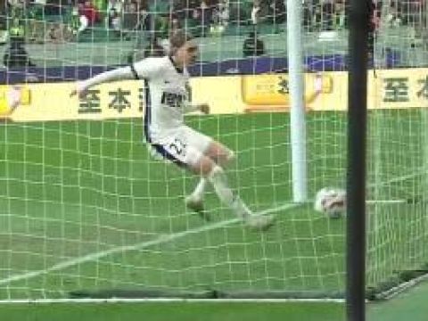 [进球视频]扳回一球！罗德里格带球入禁区，横敲中路助攻奥马尔松破门！