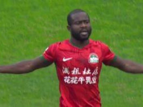 [进球视频]河南先下一城！阿奇姆彭巧射破门，随后经典翻滚庆祝