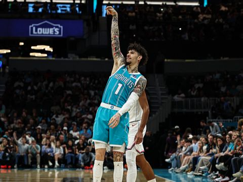 快船131-116黄蜂 哈登狂砍55+7力压拉梅洛-鲍尔18+7