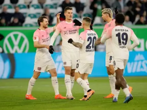 【全场回放】 沃尔夫斯堡vs勒沃库森 (石庆圣、秦游夏)