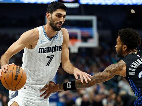 灰熊vs独行侠精华回放 阿尔达马20+8献关键上篮克莱6三分杯水车薪