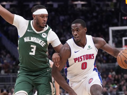 活塞129-116雄鹿 坎宁安爆砍29+8+10准三双带领活塞拿下12连胜