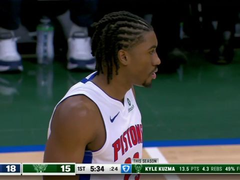 NBA常规赛：活塞vs雄鹿第1节英文原声回放