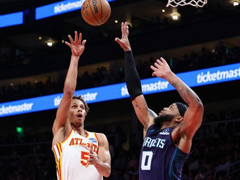 丹尼尔斯vs黄蜂集锦 22+9+6准两双助队取胜