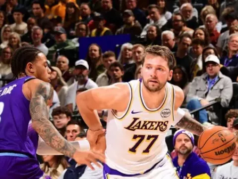 【全场回放】 爵士vs湖人 (庄宁宇、徐咏、金佳悦)