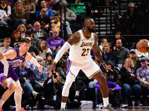 湖人vs爵士精华回放  东契奇33+11+8詹姆斯17+6+8助队再胜爵士