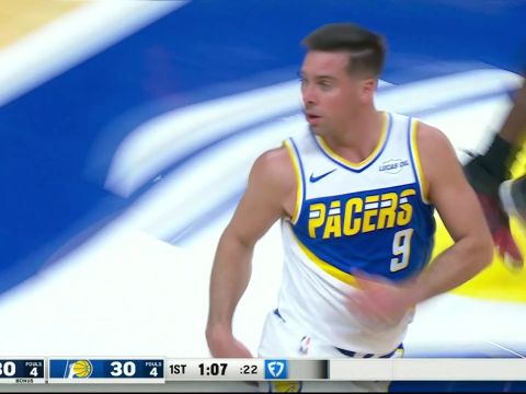 贾雷斯-沃克vs活塞集锦 生涯之夜拿下21分未能助队赢球