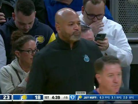 NBA常规赛：活塞vs步行者第1节英文原声回放