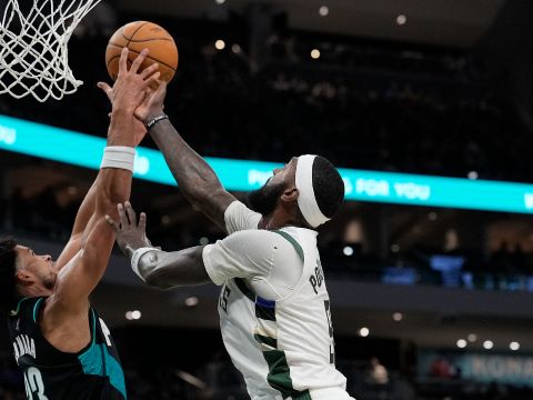 开拓者vs雄鹿精华回放 格兰特35分阿夫迪亚22分开拓者送雄鹿五连败