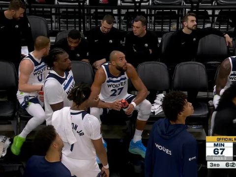 NBA常规赛：森林狼vs国王第3节英文原声回放