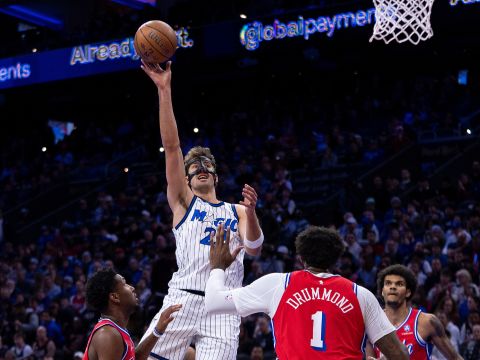 小瓦格纳vs76人集锦 三节打卡轻松砍下21+5+3