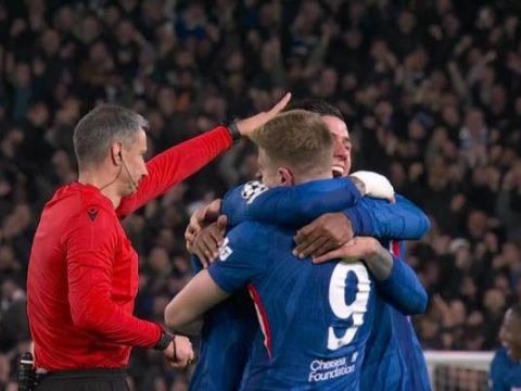 [进球视频]VAR确认进球有效！恩佐助攻德拉普破门，切尔西3-0领先十人巴萨