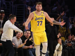 东契奇仅用12场比赛就达成400分+100助，而戴维斯已经连续缺席14场比赛