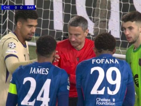 [进球无效]切尔西乱战恩佐破门，福法纳手球在先进球无效