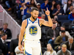 状态超越20-21赛季！库里本赛季前15场比赛场均28.8分真实命中率高达64.8%