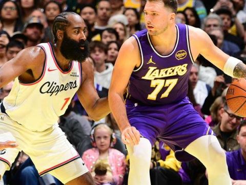 [CCTV全场集锦]🏀东詹里99分！湖人击沉快船取5连胜&晋级淘汰赛 末节双方冲突