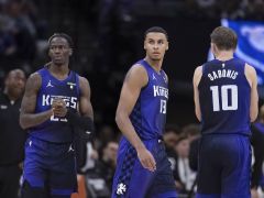 国王清仓只留一人非卖品！他就是伦纳德第二 拿稳1亿成一哥