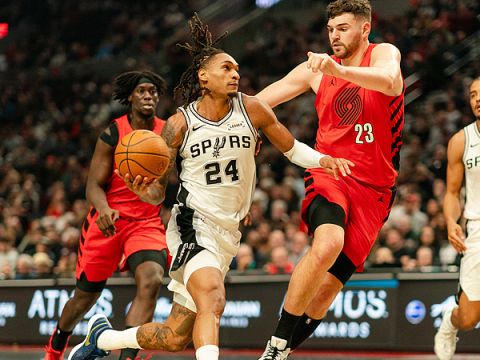 瓦塞尔vs开拓者集锦 拿下23+6超高难度三分技惊四座