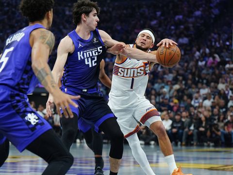 太阳vs国王精华回放 马威21+17携手布克19+7+6轻松取胜