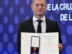 克罗斯：我很高兴能够获得如此奖项，这个奖对我很重要