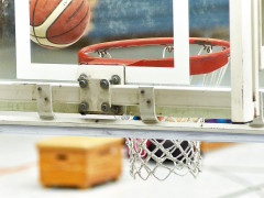 中国男篮公布世预赛对阵韩国队大名单 赵睿遗憾落选 曾凡博回归