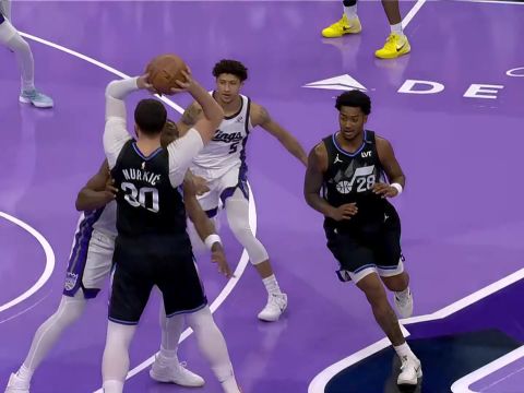 国王119-128爵士 威少三双不敌乔治马尔卡宁合砍59分