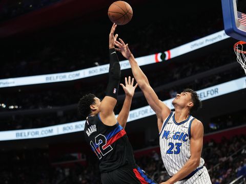 魔术112-109活塞 魔术险胜活塞小组头名出线晋级