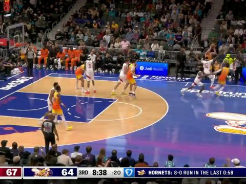 猛龙vs黄蜂第3节英文原声回放