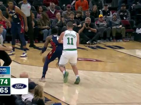 NBA常规赛：凯尔特人vs骑士英文原声全场回放