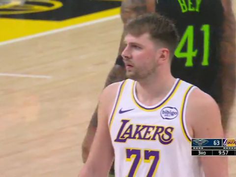 NBA常规赛：鹈鹕vs湖人第3节英文原声回放