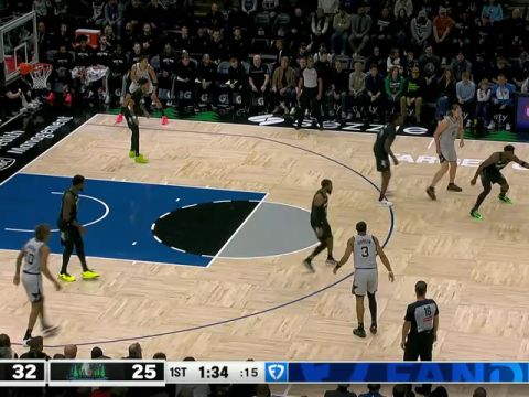 NBA常规赛：马刺vs森林狼第1节英文原声回放