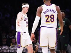 三战102分比肩库里！湖人里皇剑指2.87亿 美媒晒他与科比数据力挺