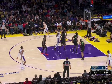 里夫斯vs鹈鹕集锦 全场33分送出8记妙传盘活进攻