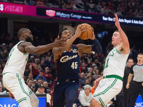 凯尔特人117-115骑士 杰伦-布朗19+12+11普理查德狂砍42分